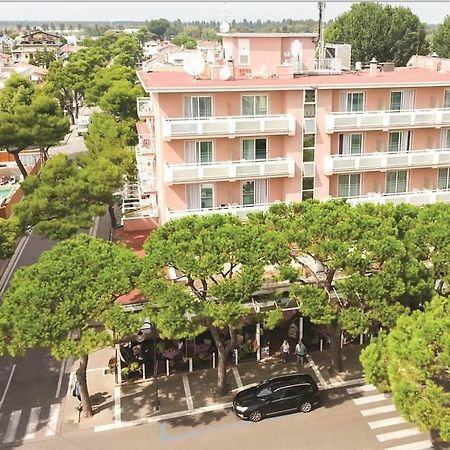 Hotel D'Annunzio Lido di Jesolo Eksteriør billede
